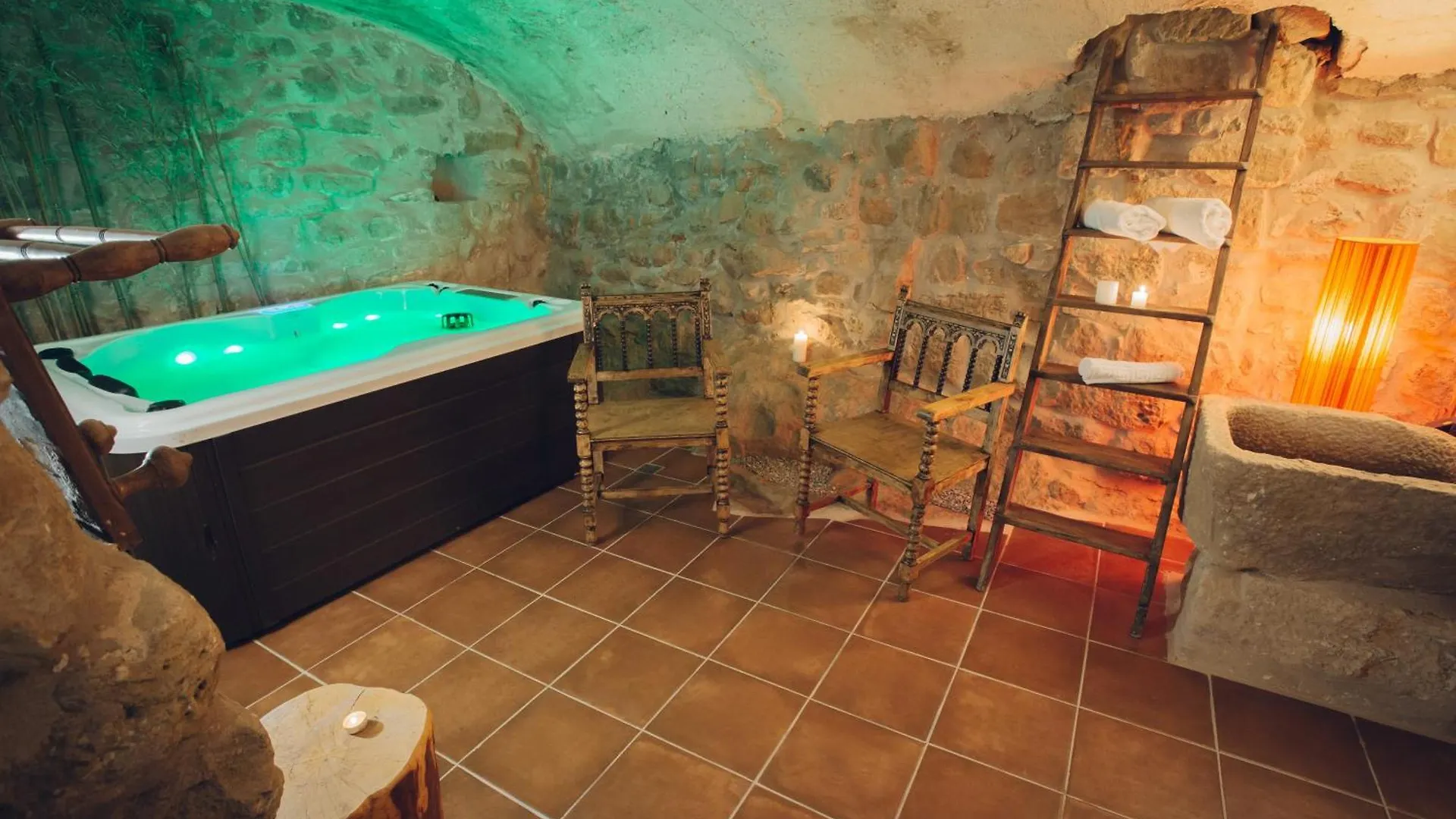 Castell De L'Aguda Hotel Tora de Riubregos Spain